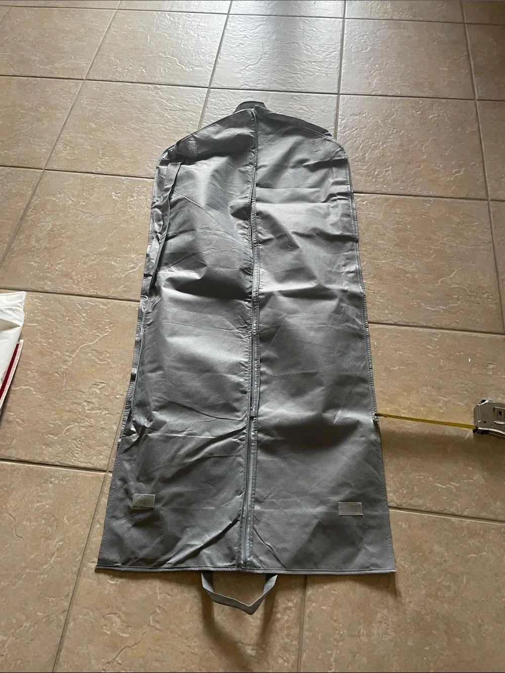 🖤 5/$25 large garment bag with handles